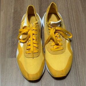 Reebok sneakers. Sz 10